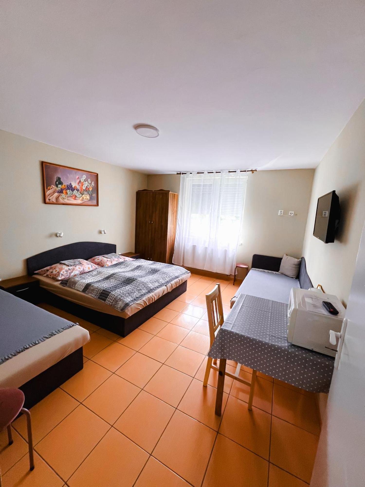 Apartman Taktik Velky Meder Exterior photo