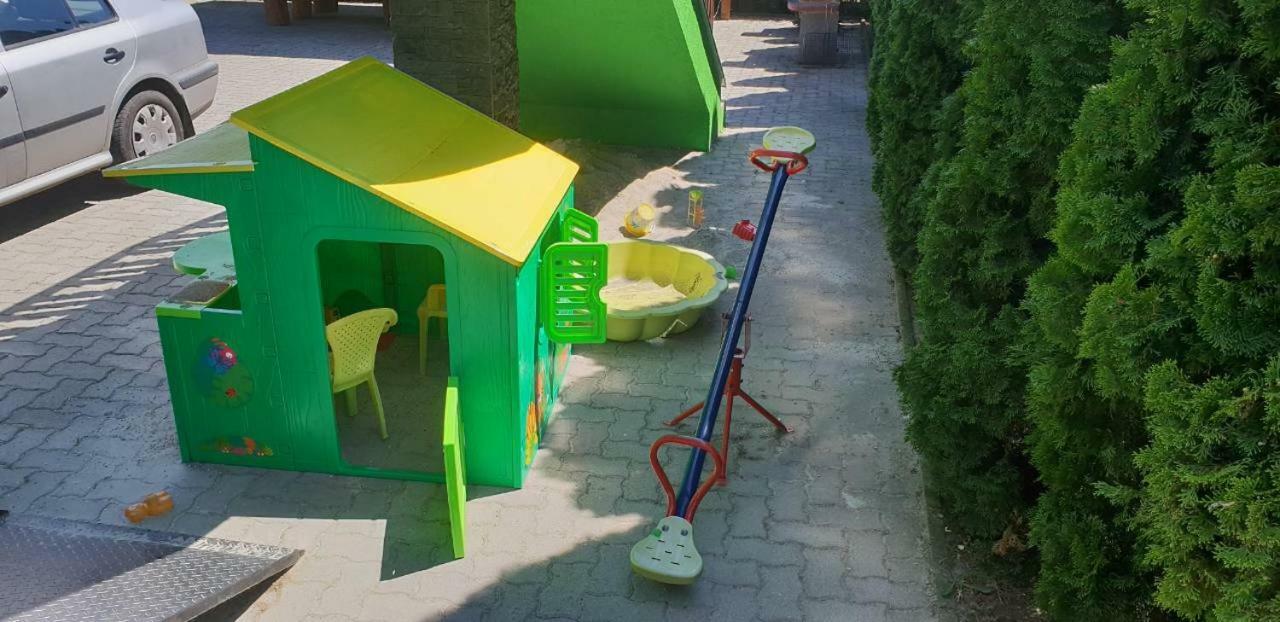 Apartman Taktik Velky Meder Exterior photo